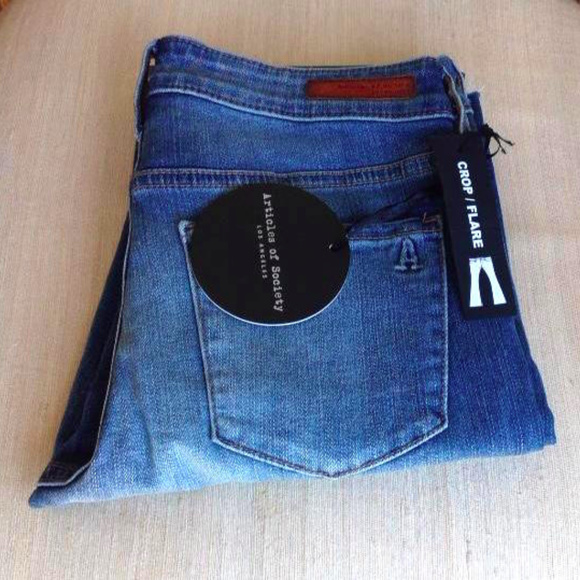 Articles Of Society London Crop Flare Jeans - Picture 6 of 8